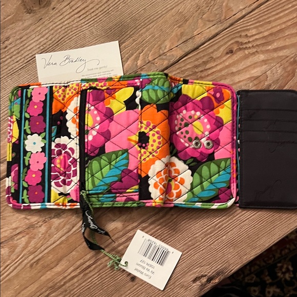 Brand New With Tags! Vera Bradley Euro Wallet in Va Va Bloom. - Picture 5 of 9